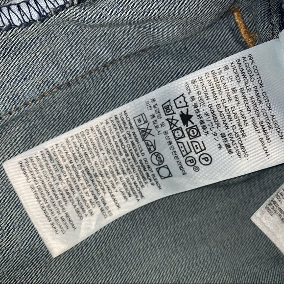 Levi’s Original’ Trucker Denim Jacket (NWOT) - Picture 7 of 7